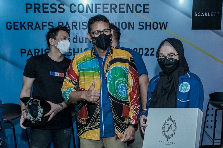 Kemenparekraf Dukung Brand Indonesia di Paris Fashion Week 2022