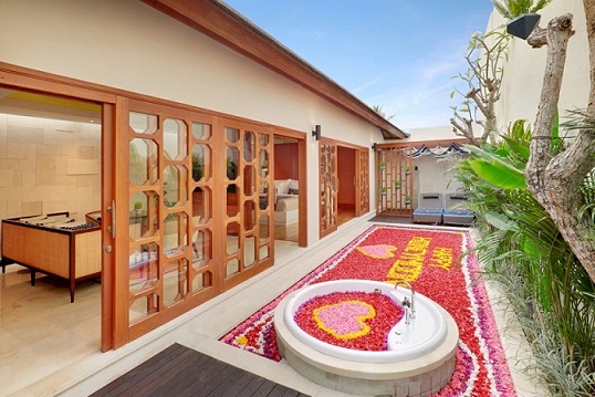 Asvara Villa Tawarkan Honeymoon Vibes di Luxury Villa Terbaik Ubud