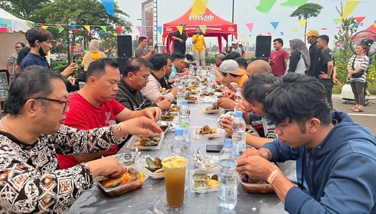 Serunya Berburu Kuliner di StreetFood Festival 2023 Summarecon Crown Gading