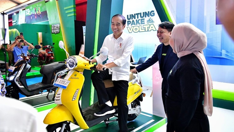 Presiden Jokowi Hadiri Pameran Periklindo Electric Vehicle Show Tahun 2024