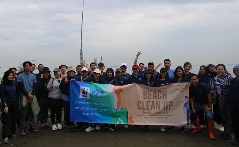 Novotel Ocean Gandeng Marine Buddies Gelar Aksi Bersih Pantai Marunda